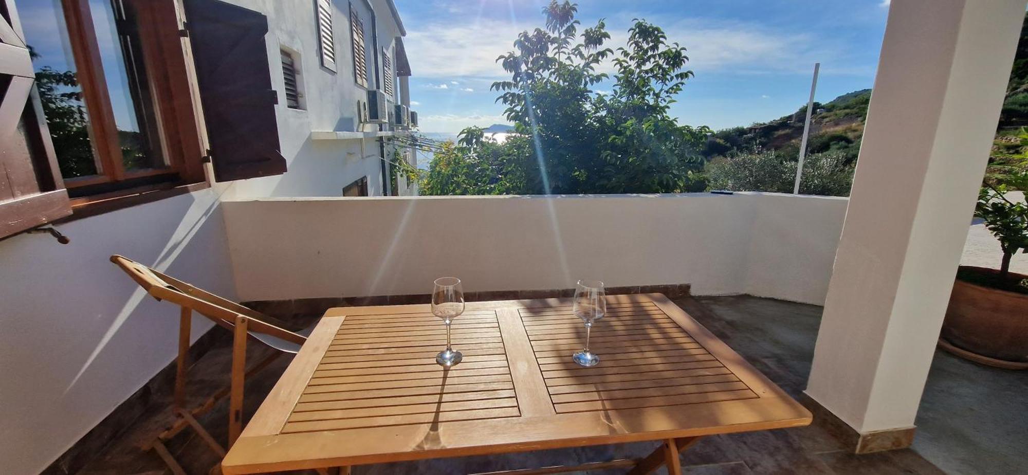 Apartments Bako Komiza Ngoại thất bức ảnh